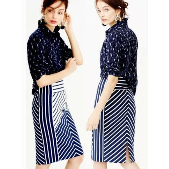 J.Crew Women's Navy Blue/White Chevron Stripe Pattern Pencil Skirt Size 00 - Picture 1 of 13